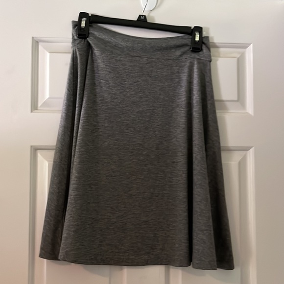 Old Navy Gray Skirt - Picture 2 of 4